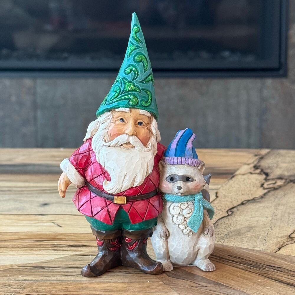 Jim Shore Heartwood Creek Santa Gnome Raccoon Figurine Winter Wonderland 4058746